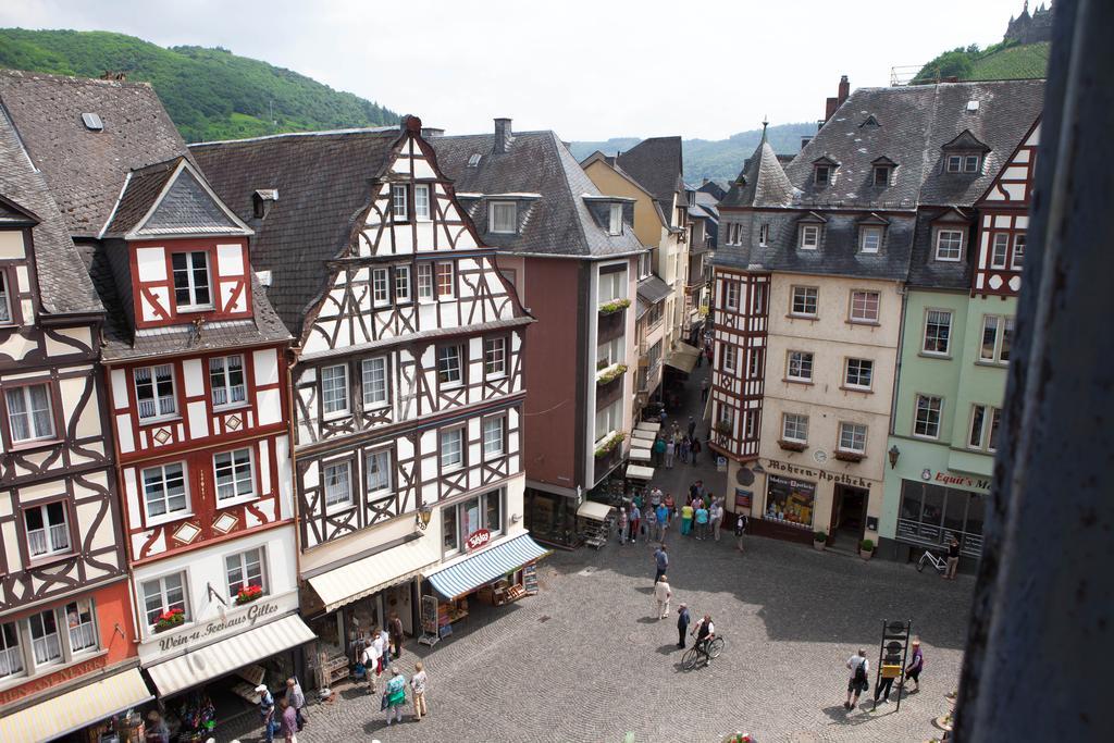 Hotel Am Markt كوتشيم الغرفة الصورة