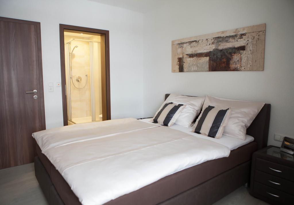 Hotel Am Markt كوتشيم الغرفة الصورة