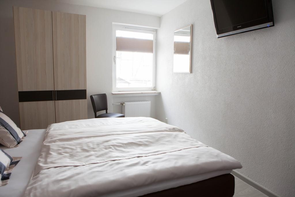 Hotel Am Markt كوتشيم الغرفة الصورة